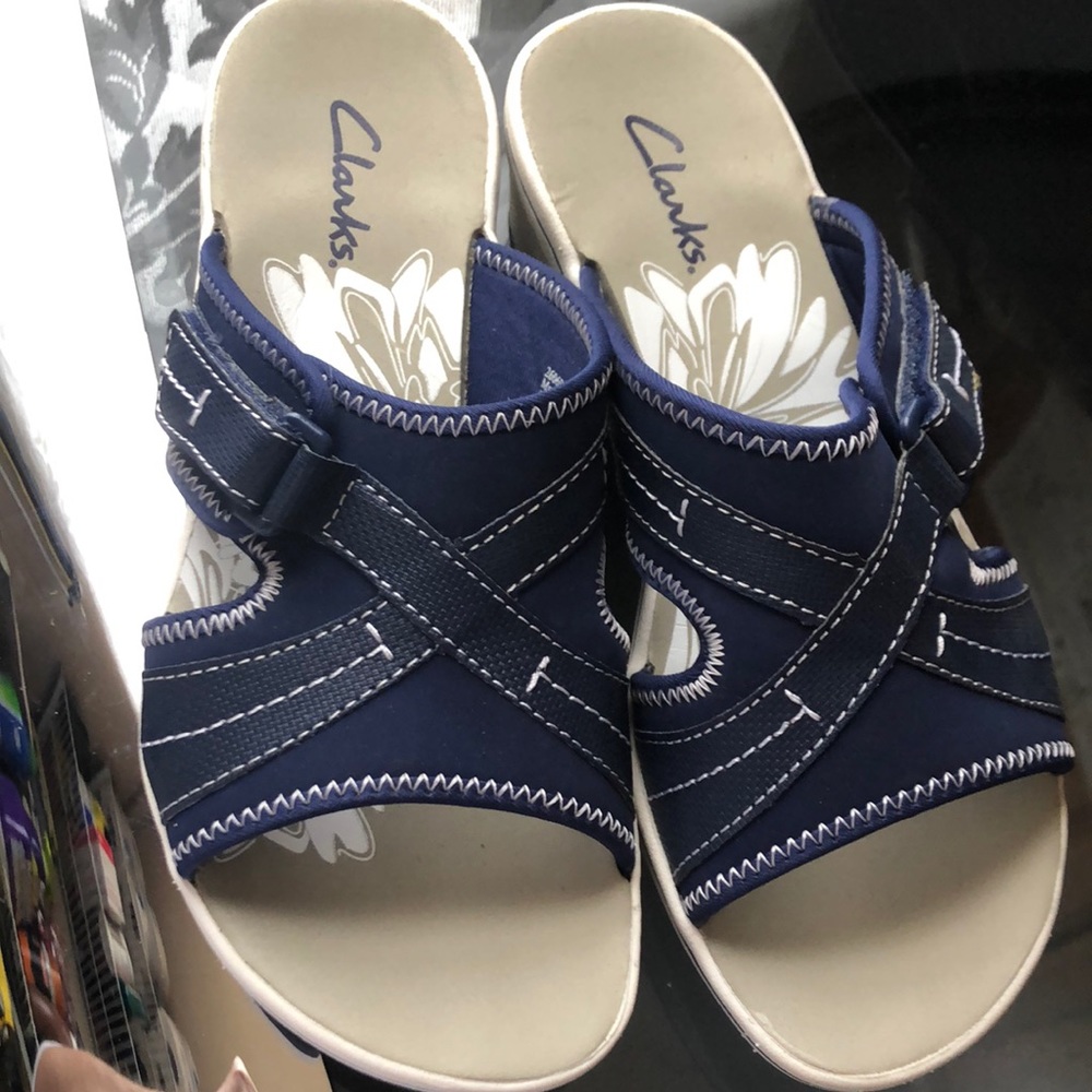 New women’s Clark’s sandals 7 - Picture 1 of 7